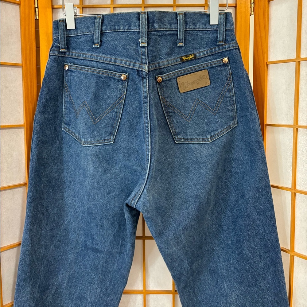 • vintage retro long wranglers dark wash jeans • - Picture 8 of 12